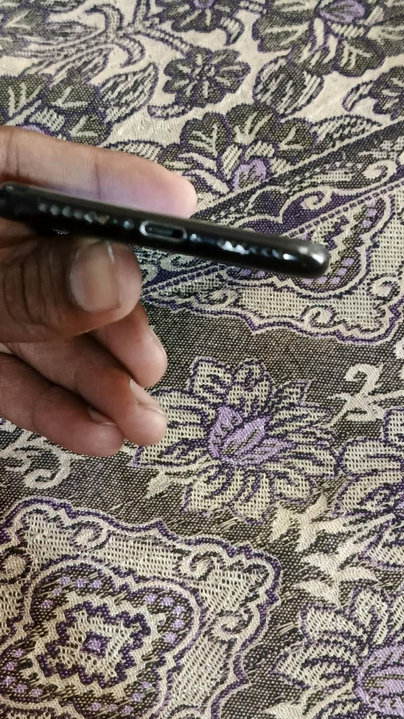 Apple iPhone 7 6