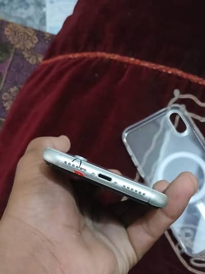 Apple iPhone XR