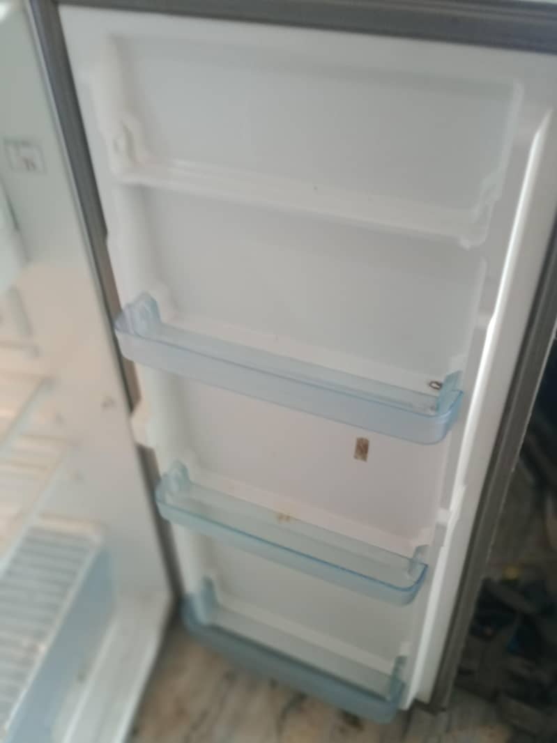 fridge 0
