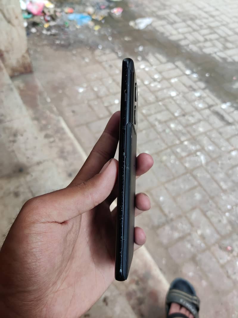 One Plus 10 Pro 5