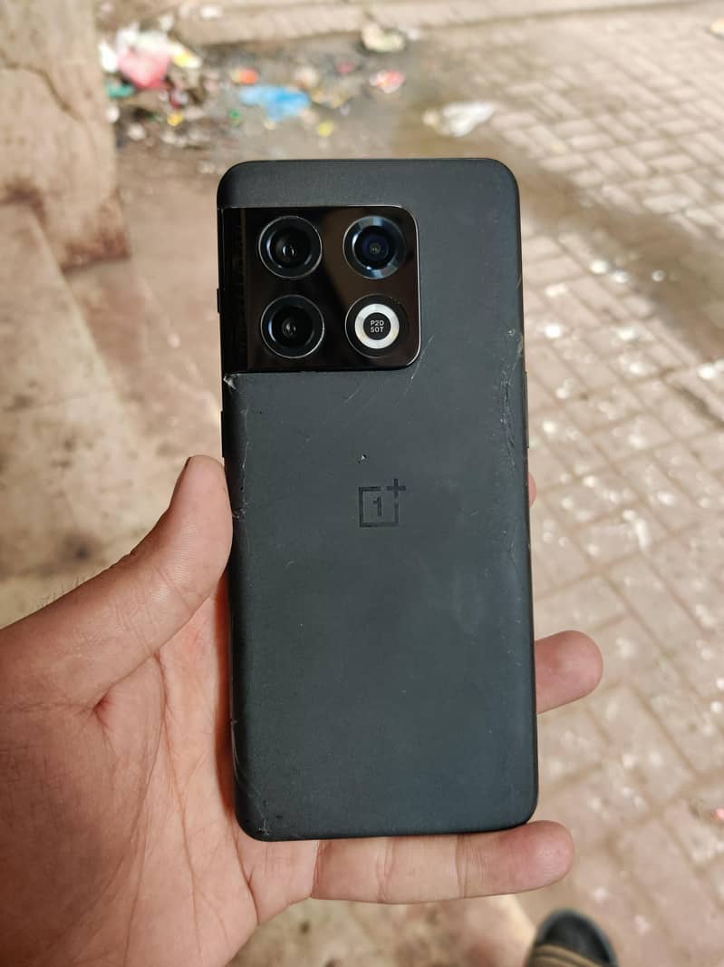 One Plus 10 Pro 6