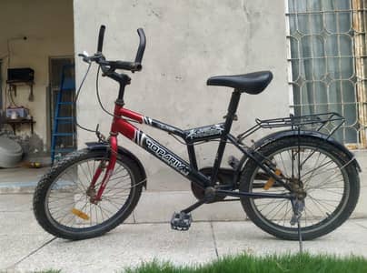 Classic Red and Black Medium-Sized Bicycle (Price Negotiable)