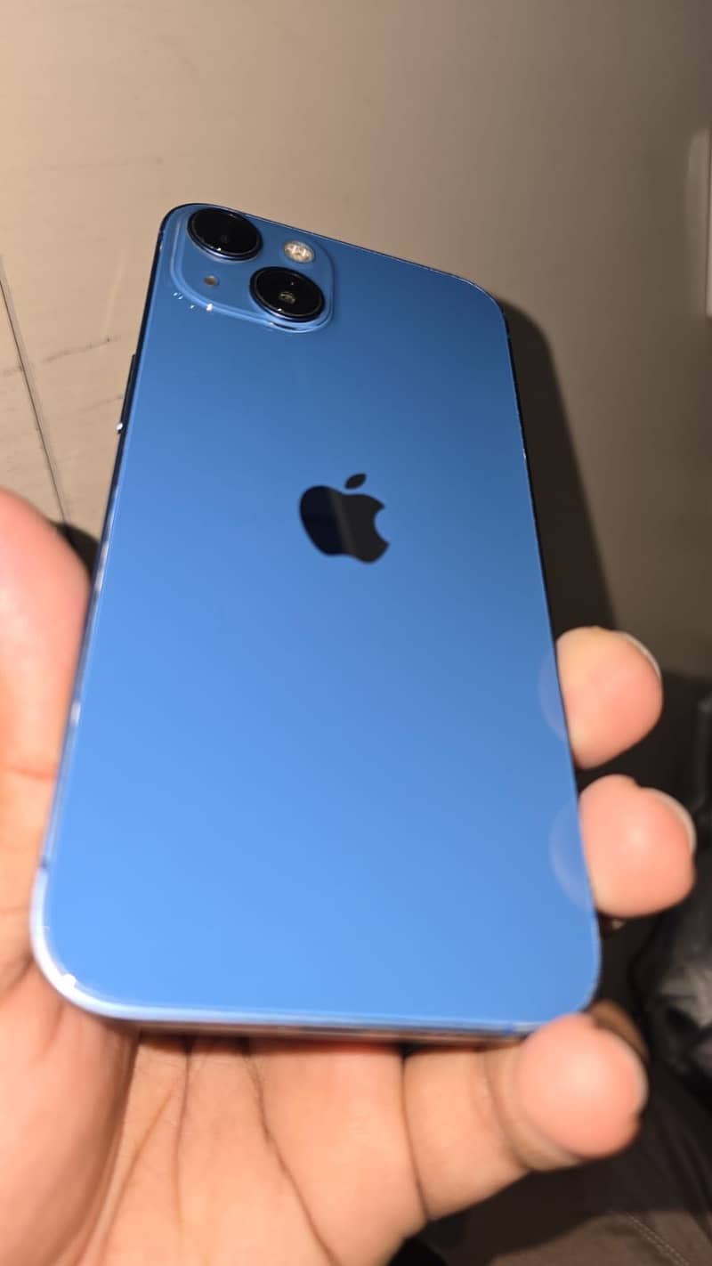 Apple iPhone 13 2