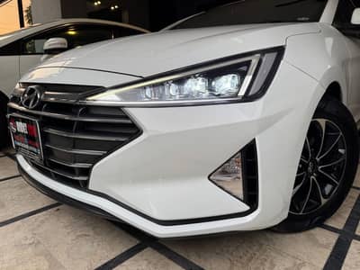 Hyundai Elantra 2022
