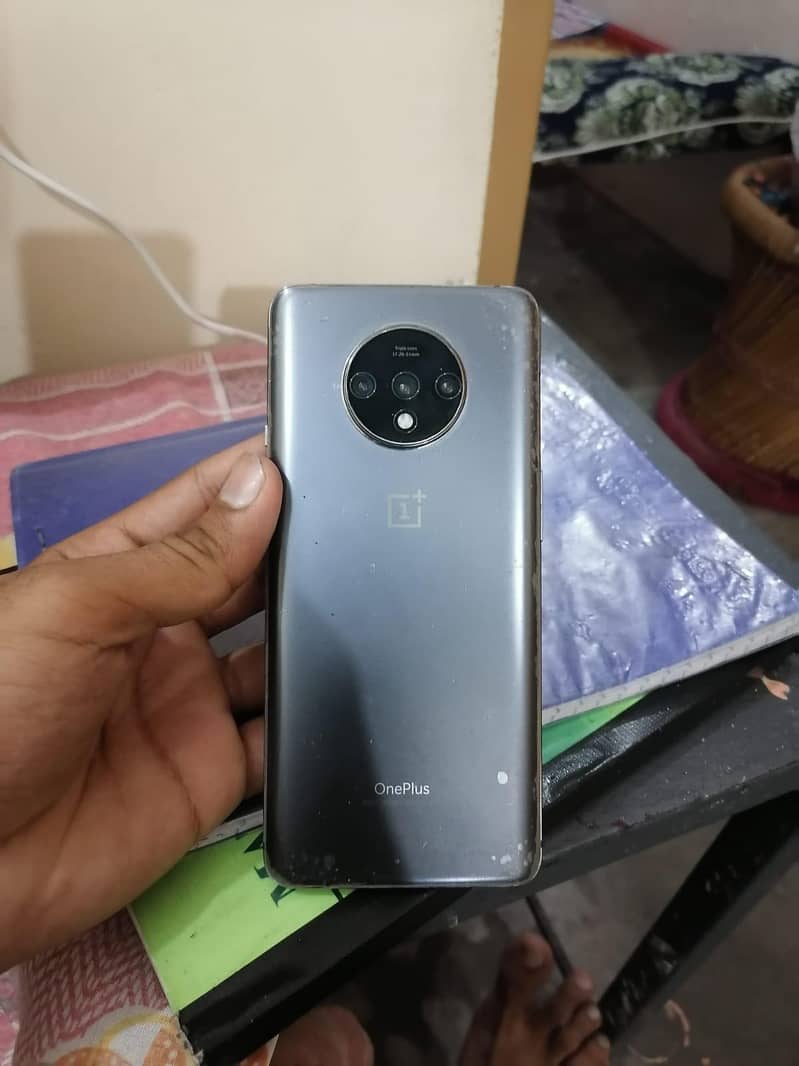 One Plus 7T 1