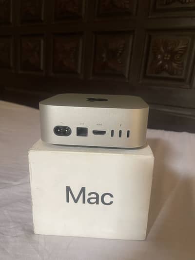 Apple Mac Mini M4 complete box