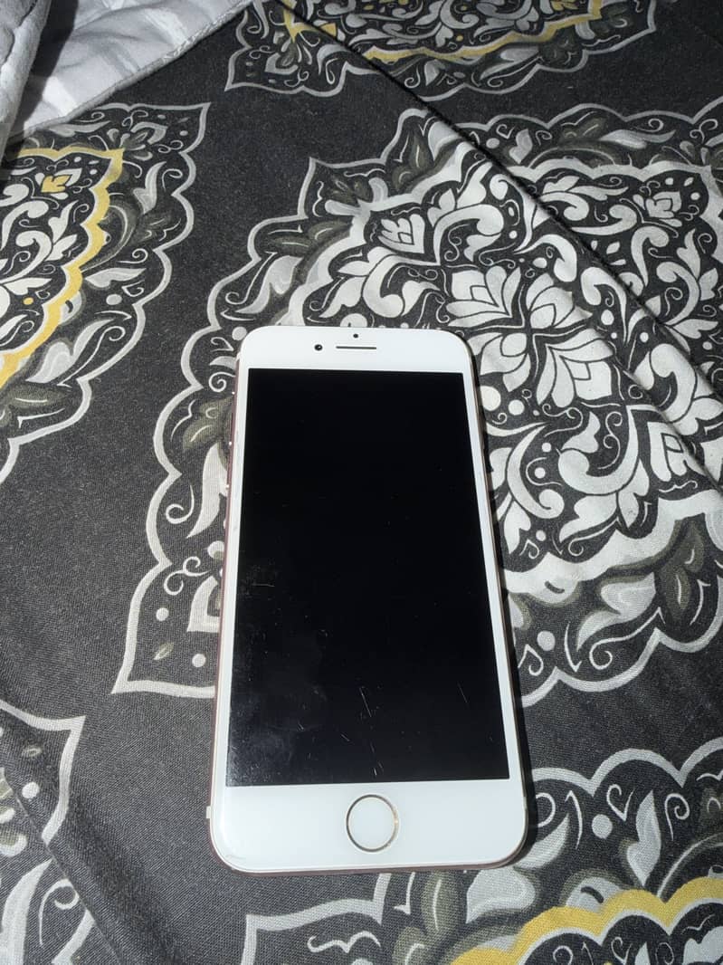Apple iPhone 7 1