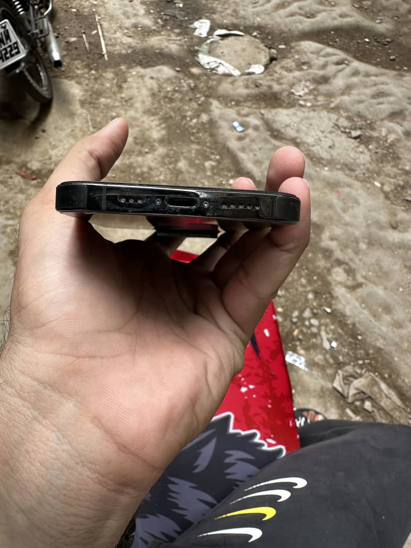 13 pro 3