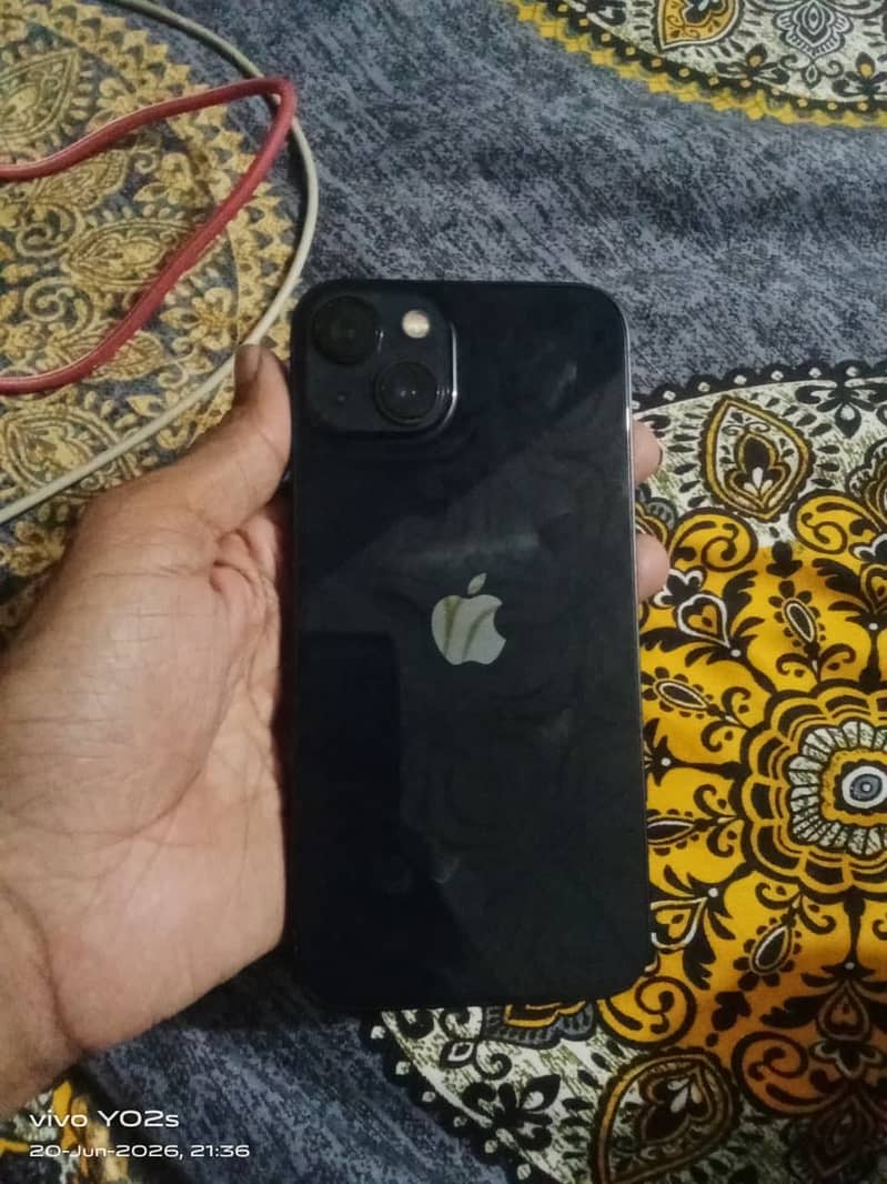 Apple iPhone 13 5