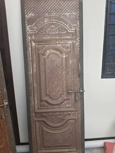 4 Steel Washroom Doors for Sale – Good Condition | Best Price