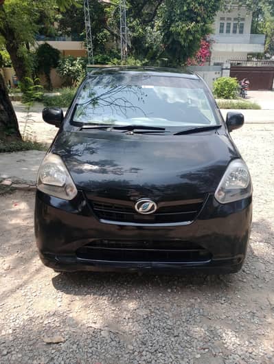 Daihatsu Mira 2012