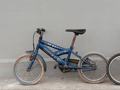 blue bicycle 