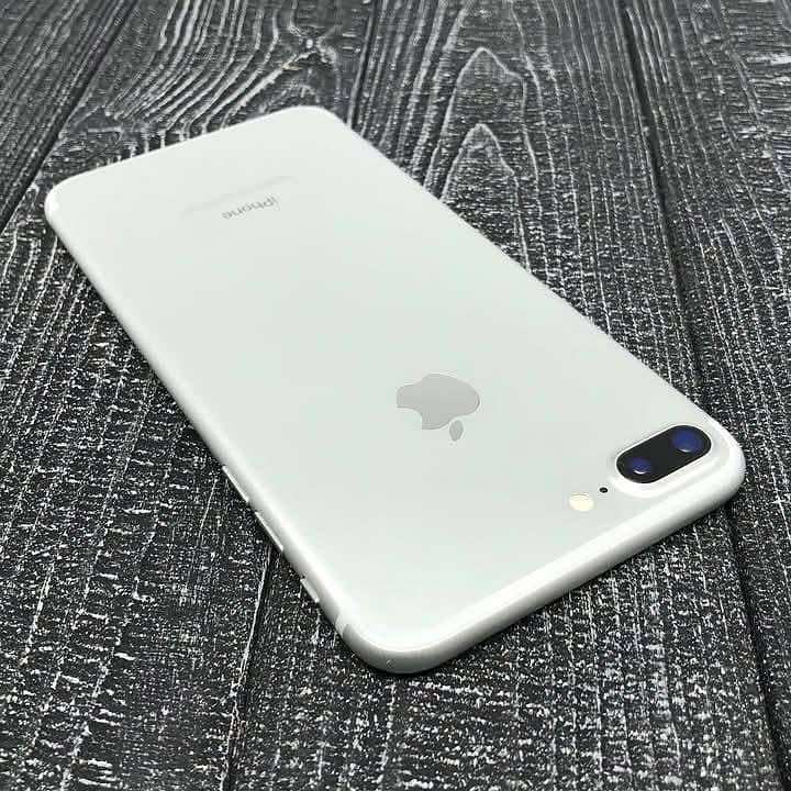Apple iPhone 7 Plus 1