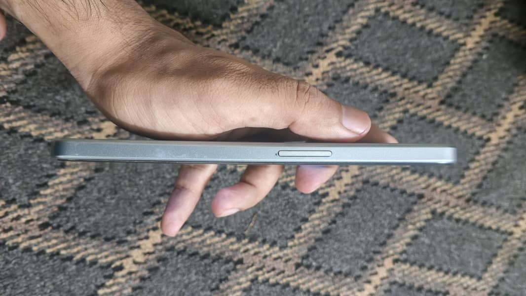 oneplus ace 2v 3