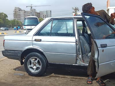 Nissan Sunny 1988