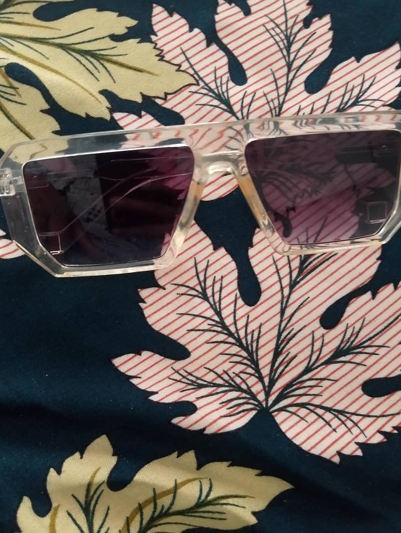 glasses 0