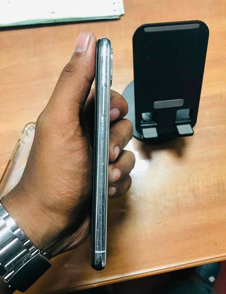 Apple iPhone X 1