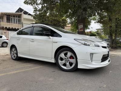 Toyota Prius 2012 G touring LED SOLAR (Orignal)