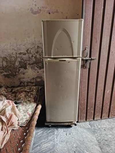dawlance fridge