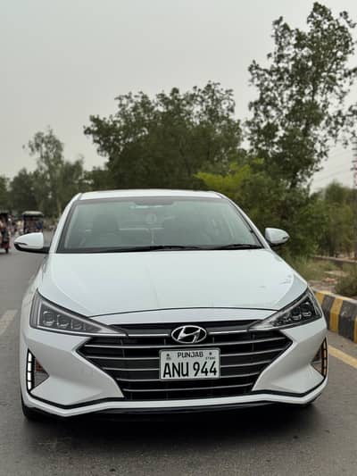 Hyundai Elantra 2023