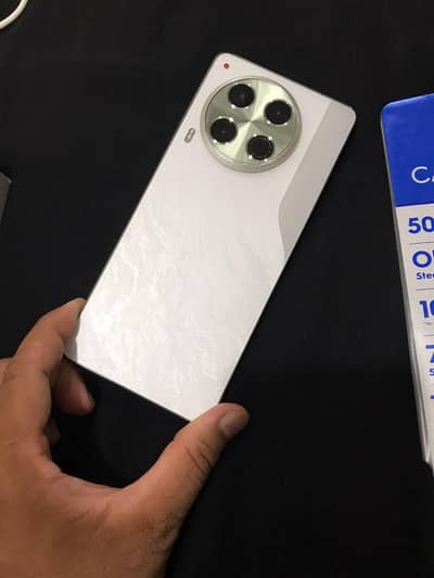 Tecno CAMON 30