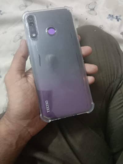 Tecno Spark 4