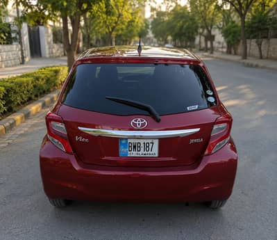 Toyota Vitz 2015 jewela urgent sale
