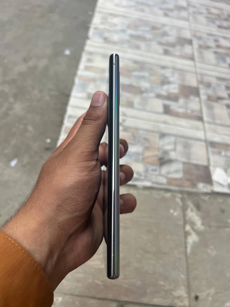 Samsung Mobile Note 10 Plus 3
