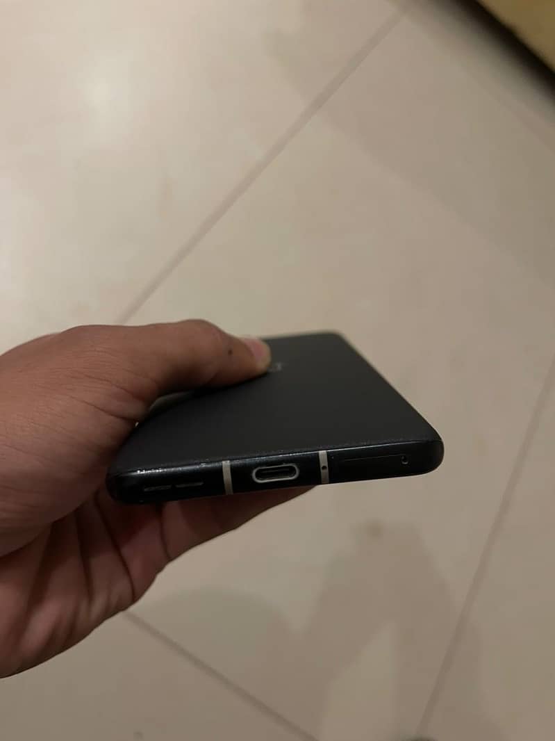 One Plus 9 Pro 6