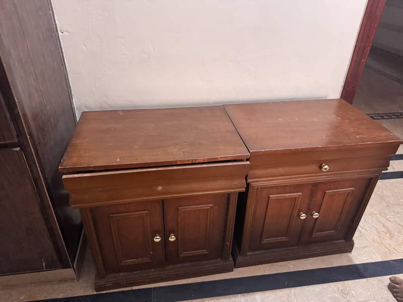 bed side table and dressing table 1