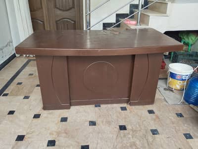 Office table