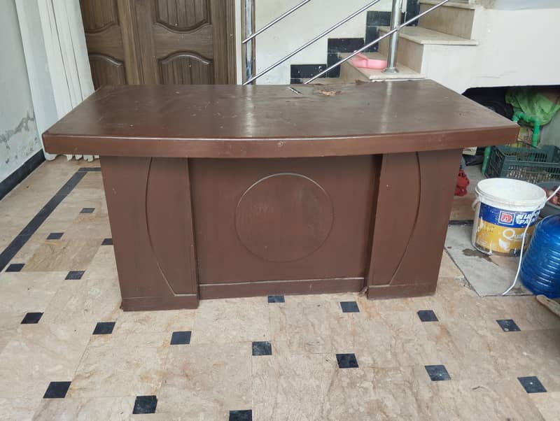 Office table 0
