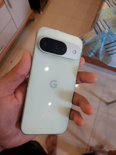 Google Pixel 9