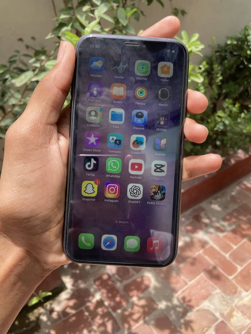 iPhone 11 2