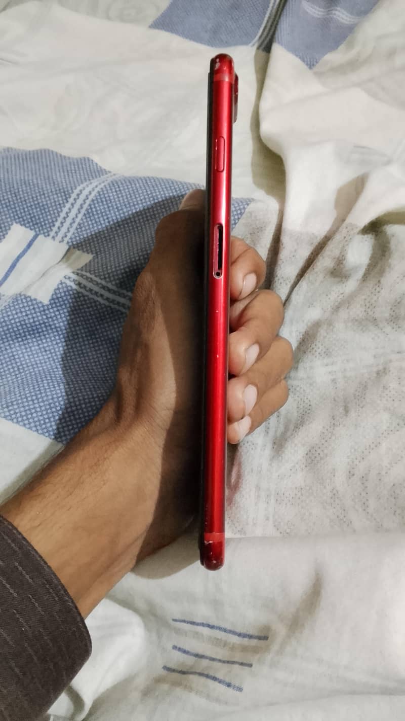 Apple iPhone 7 Plus 4