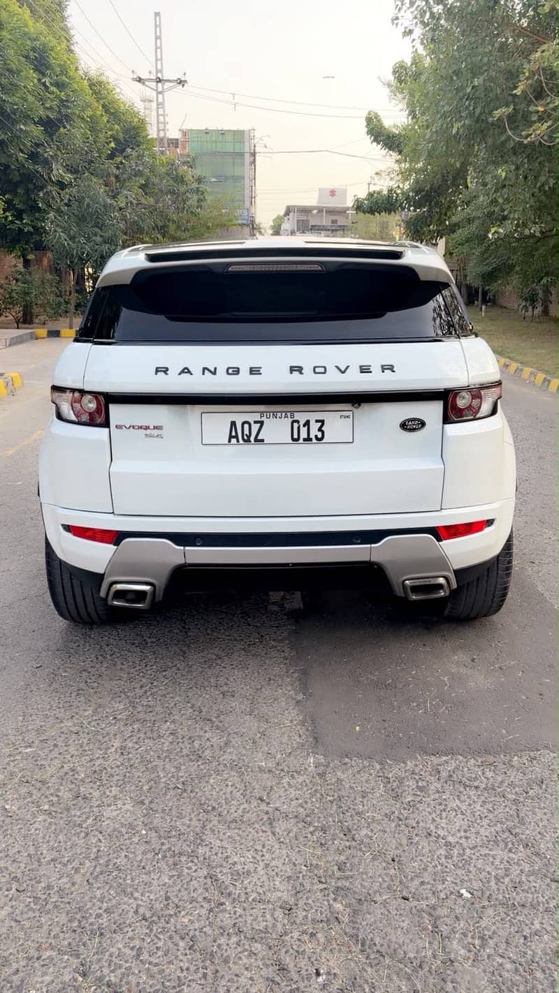 Range Rover Evoque. 6