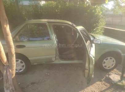 Nissan Sunny 1993