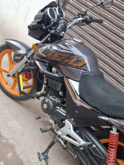 Honda Cb 150f special edition