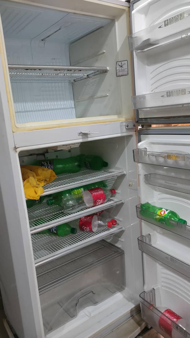 Dawlance fridge 4
