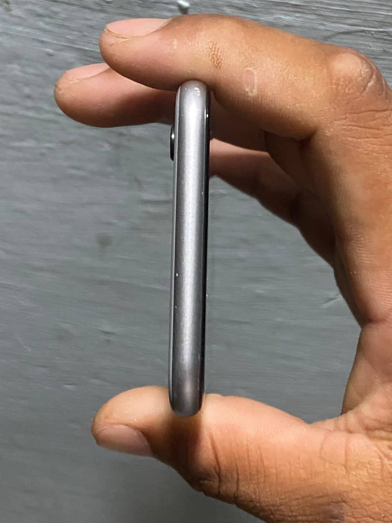Apple iPhone 6 6