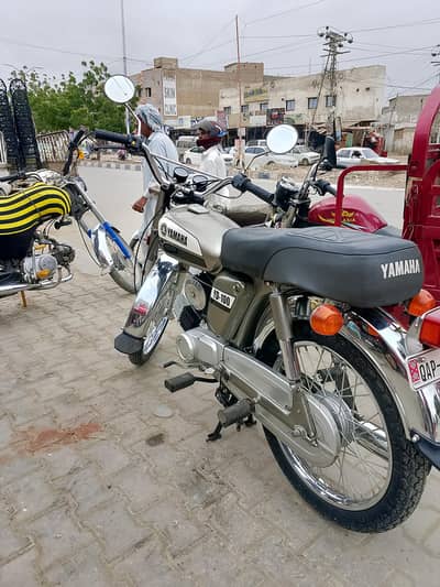 Yamaha yd100