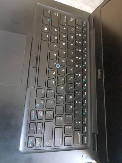 Dell Latitude 5480  i5 7th gen laptop 8gb ram 256gb ssd