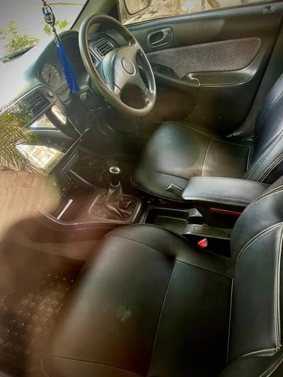 Honda Civic ek golden num