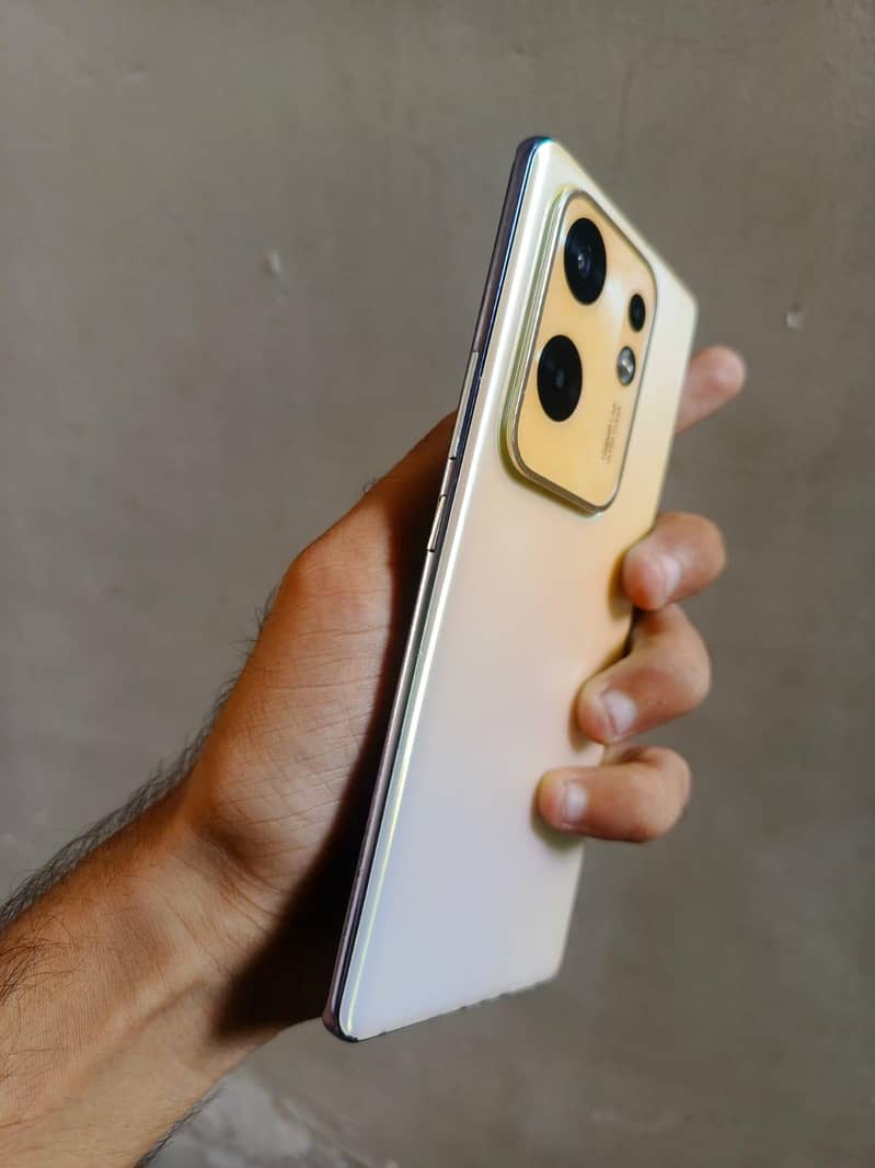 Infinix Zero 30 4