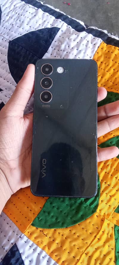 Vivo Y100
