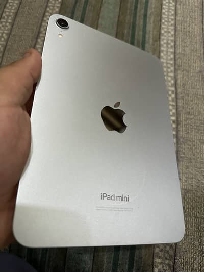 Ipad mini 7 with box