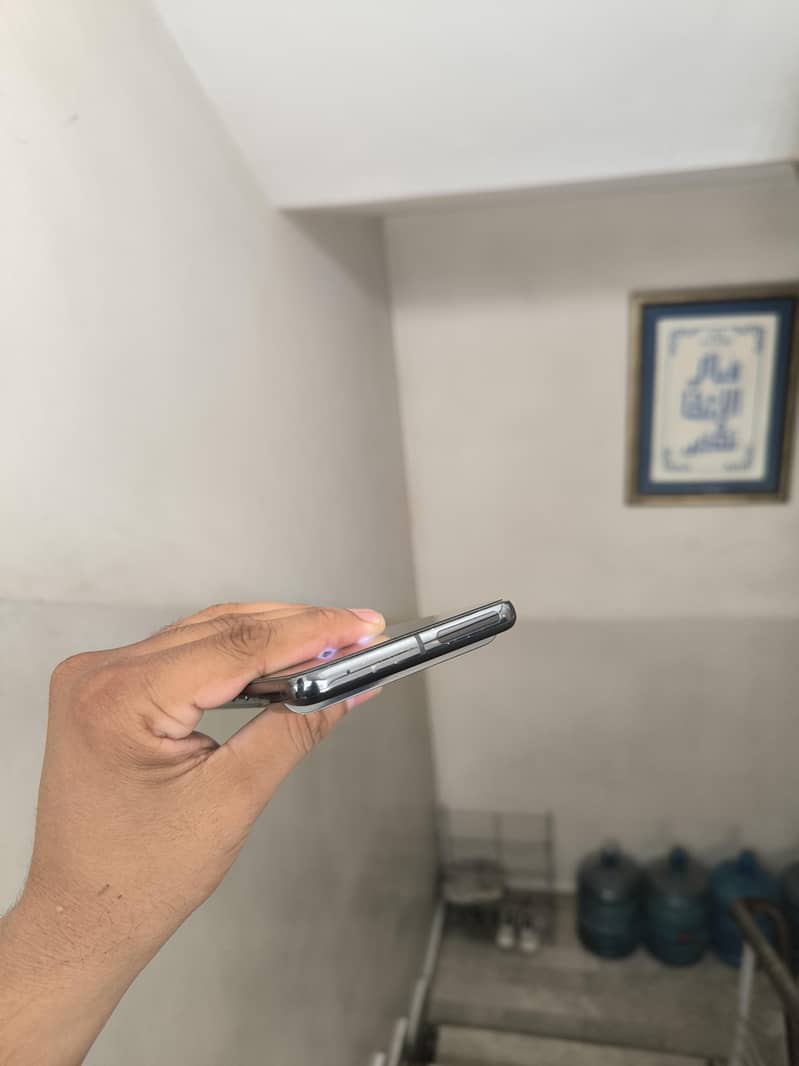 Google Pixel 8 Pro 2