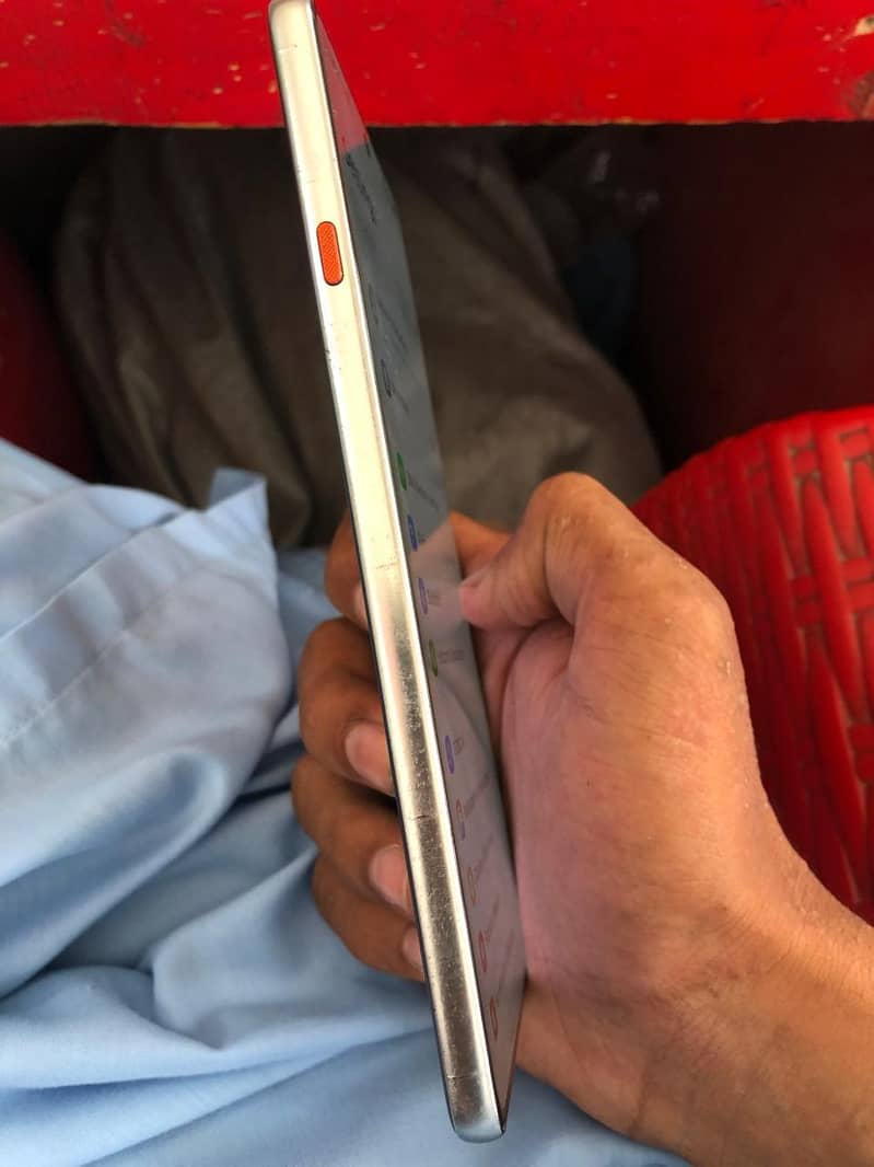 Tecno CAMON 40 2