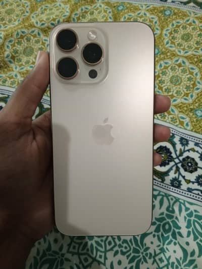 Apple iPhone 16 Pro Max