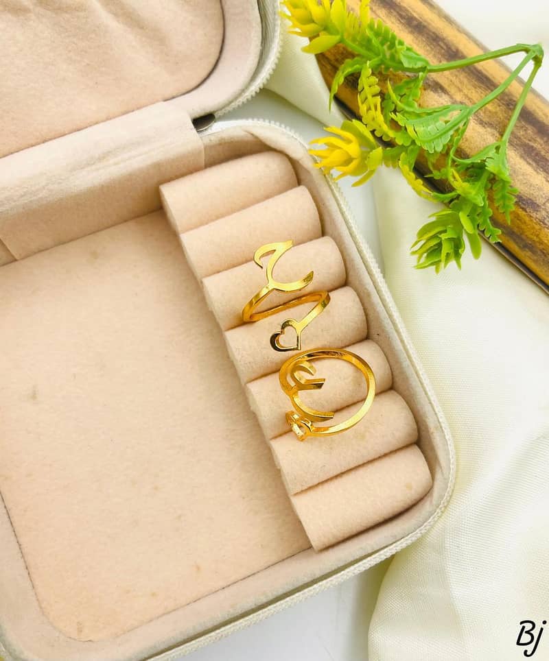 Alphabet Ring 4